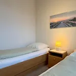 Gaestehaus-gorch-fock-wohnung-4-mit-direktem-meerblick Lejlighed
