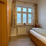 Lejlighed Gaestehaus-gorch-fock-wohnung-4-mit-direktem-meerblick
