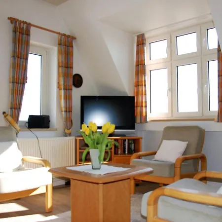 Apartment Gaestehaus-gorch-fock-wohnung-4-mit-direktem-meerblick