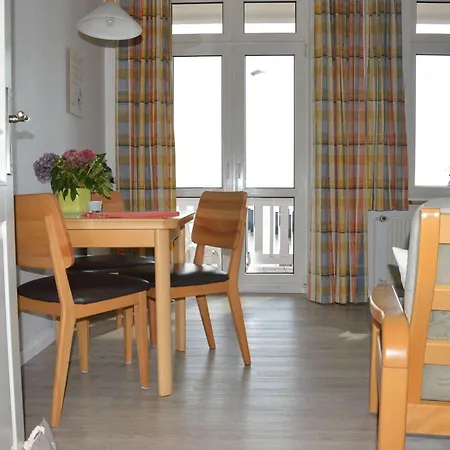 Apartment Gaestehaus-gorch-fock-wohnung-4-mit-direktem-meerblick