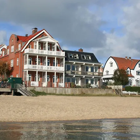 Gaestehaus-gorch-fock-wohnung-4-mit-direktem-meerblick Appartamento Wyk auf Föhr