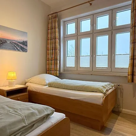 Gaestehaus-gorch-fock-wohnung-4-mit-direktem-meerblick Wyk auf Föhr